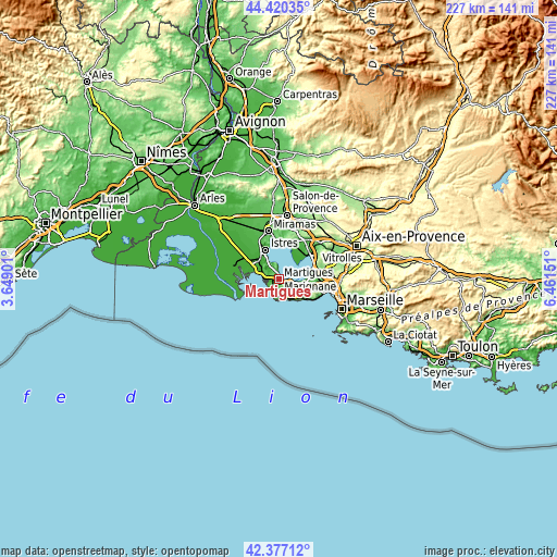 Topographic map of Martigues