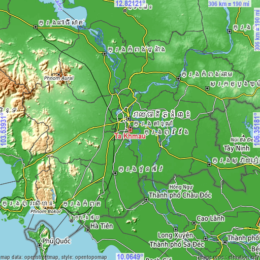 Topographic map of Ta Khmau