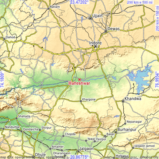 Topographic map of Maheshwar