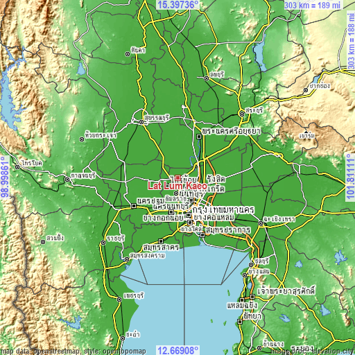 Topographic map of Lat Lum Kaeo