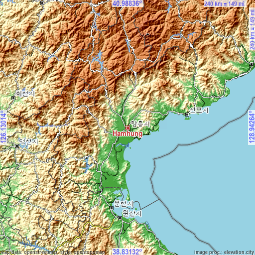 Topographic map of Hamhŭng