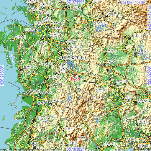 Topographic map of Iwon