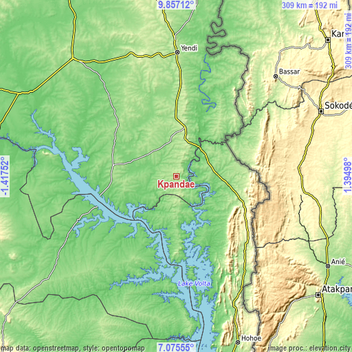 Topographic map of Kpandae