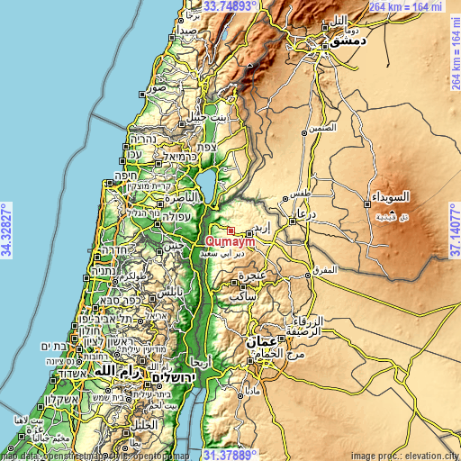Topographic map of Qumaym