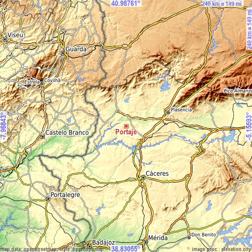 Topographic map of Portaje