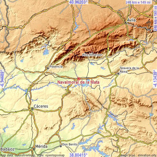 Topographic map of Navalmoral de la Mata