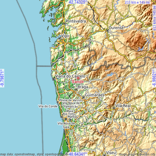 Topographic map of Sande