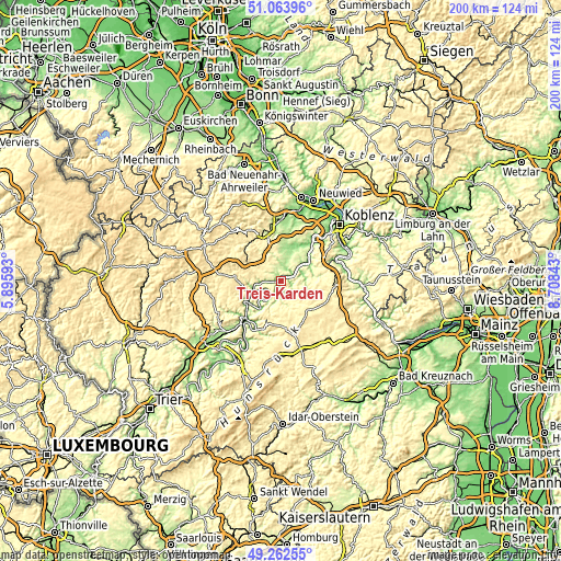 Topographic map of Treis-Karden