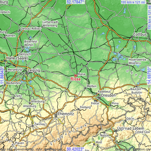 Topographic map of Riesa