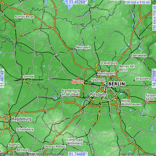 Topographic map of Nauen