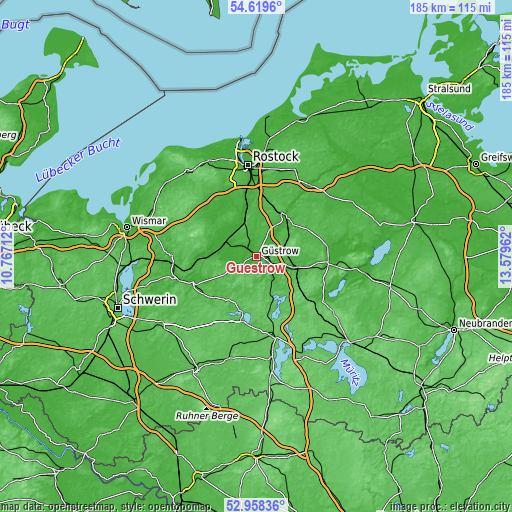 Topographic map of Güstrow