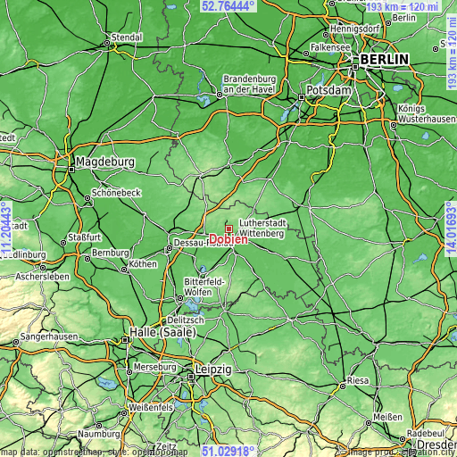 Topographic map of Dobien