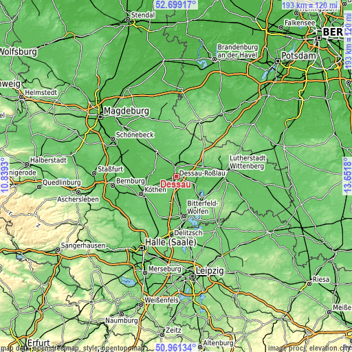 Topographic map of Dessau