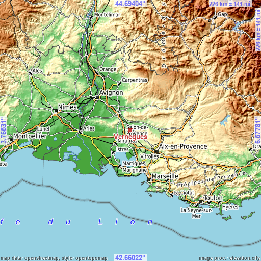 Topographic map of Vernègues