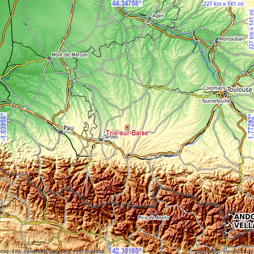 Topographic map of Trie-sur-Baïse