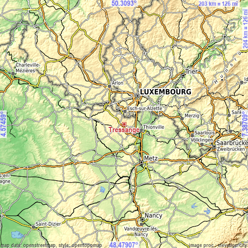 Topographic map of Tressange