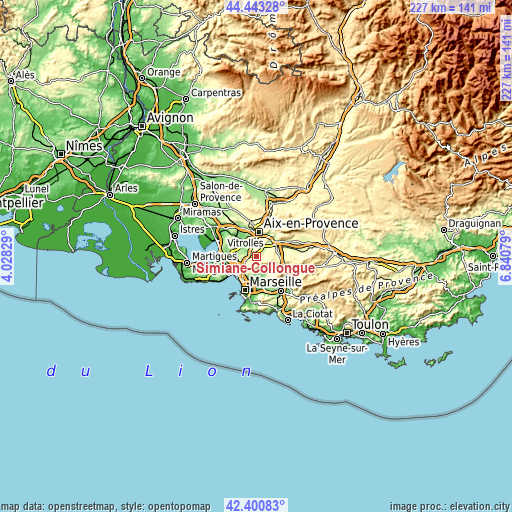 Topographic map of Simiane-Collongue