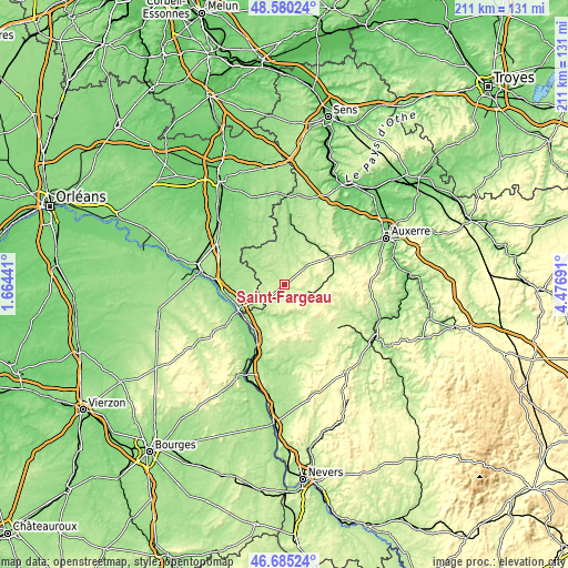 Topographic map of Saint-Fargeau