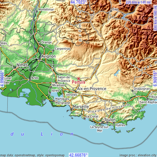 Topographic map of Pertuis