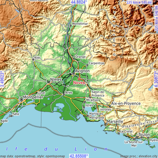 Topographic map of Noves