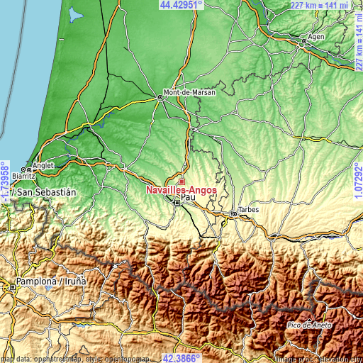 Topographic map of Navailles-Angos