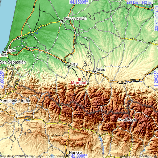 Topographic map of Montaut