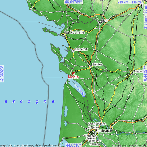 Topographic map of Médis