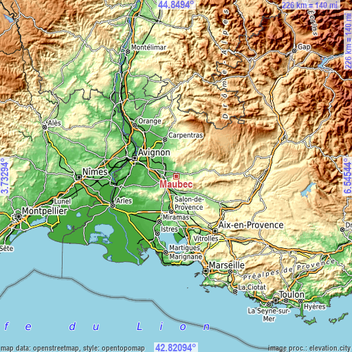 Topographic map of Maubec