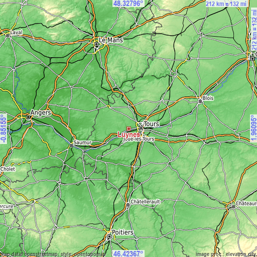 Topographic map of Luynes