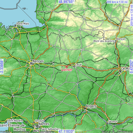 Topographic map of Loiron