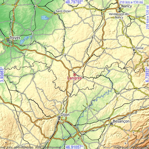 Topographic map of Langres