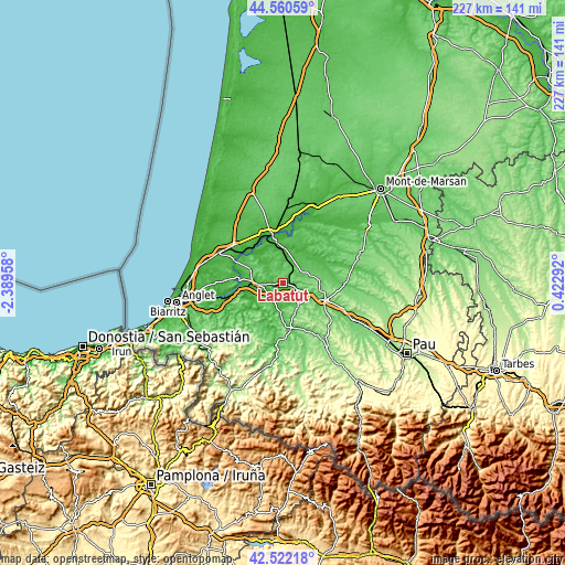 Topographic map of Labatut