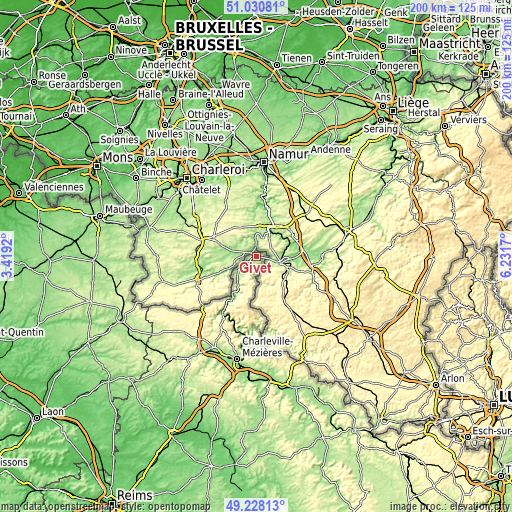 Topographic map of Givet