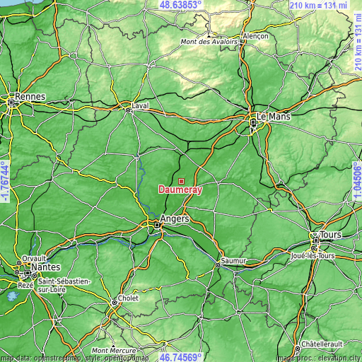 Topographic map of Daumeray