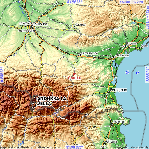 Topographic map of Couiza