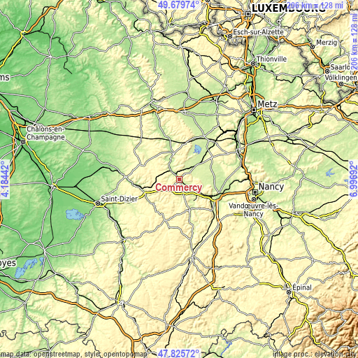 Topographic map of Commercy