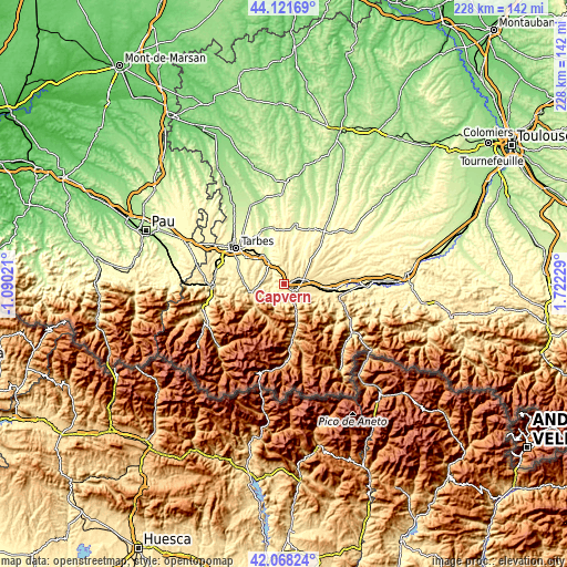 Topographic map of Capvern