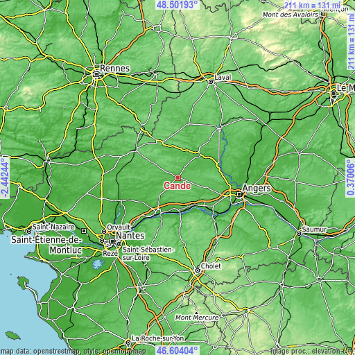 Topographic map of Candé