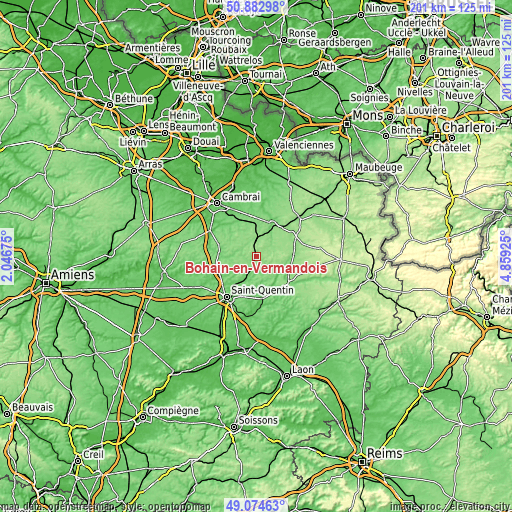 Topographic map of Bohain-en-Vermandois