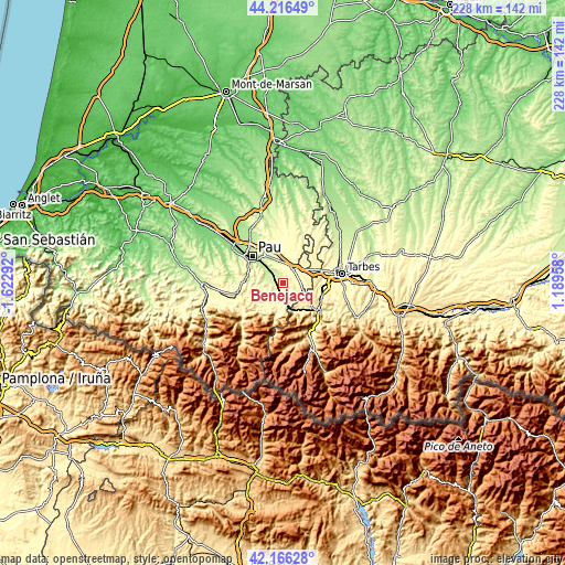 Topographic map of Bénéjacq