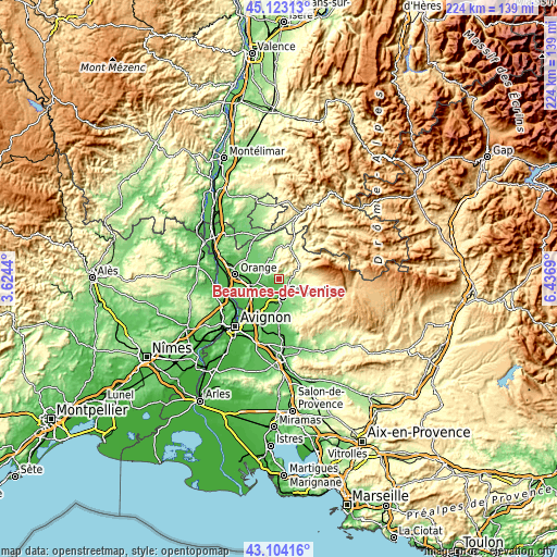 Topographic map of Beaumes-de-Venise