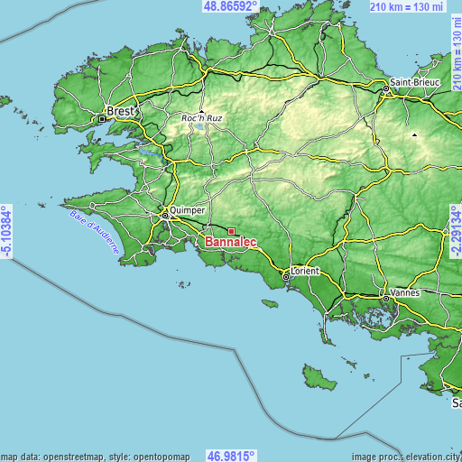 Topographic map of Bannalec