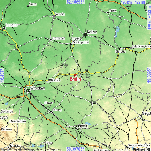 Topographic map of Bralin