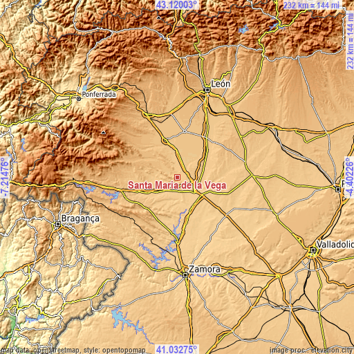 Topographic map of Santa María de la Vega