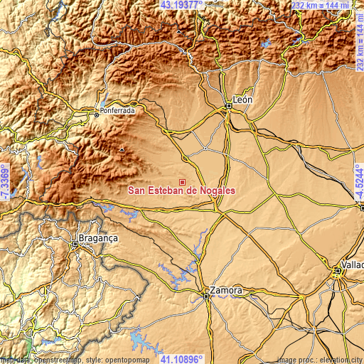 Topographic map of San Esteban de Nogales