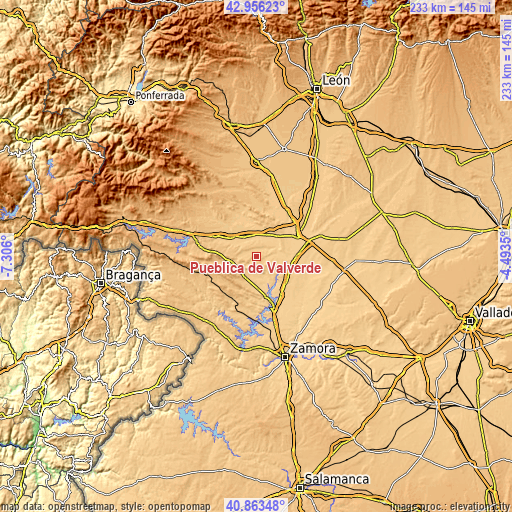 Topographic map of Pueblica de Valverde