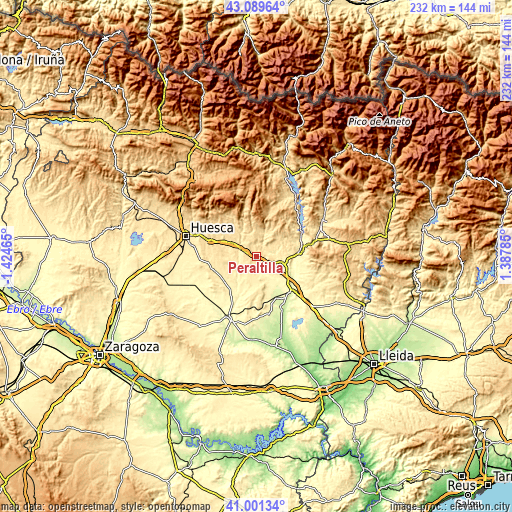 Topographic map of Peraltilla