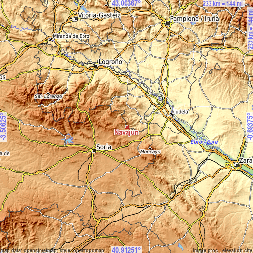 Topographic map of Navajún