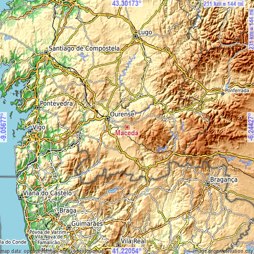 Topographic map of Maceda