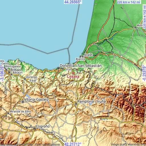 Topographic map of Lesaka